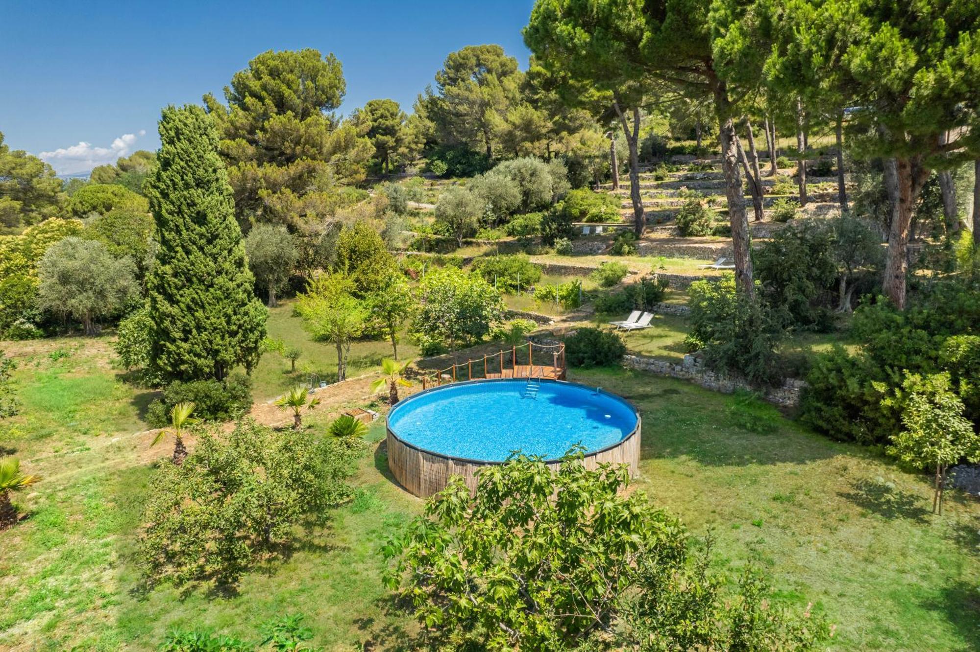 Domaine Des Encourdoules *